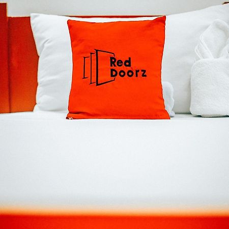 Reddoorz At S & L Apartelle Daraga Albay 레가스피 외부 사진
